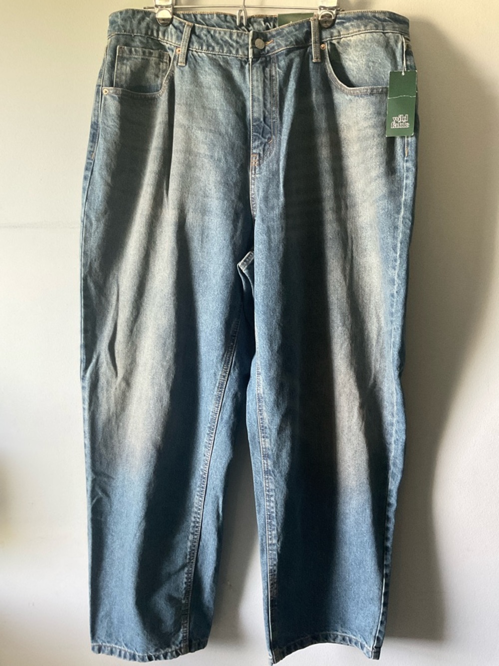 Wild Fable High Rise 90s Relaxed Straight Size 17 Brown wash